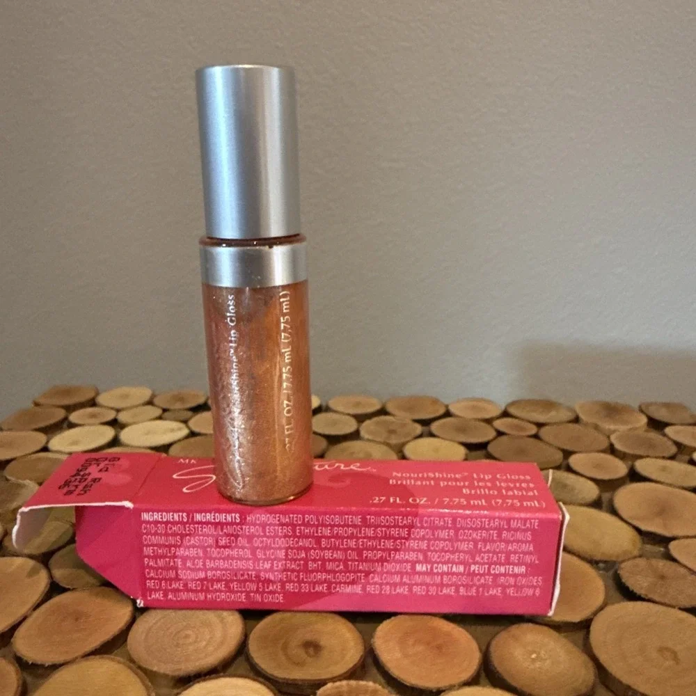 Mary‎ Kay NouriShine Lip Gloss GOLD RUSH Signature 009436 NOS NIB